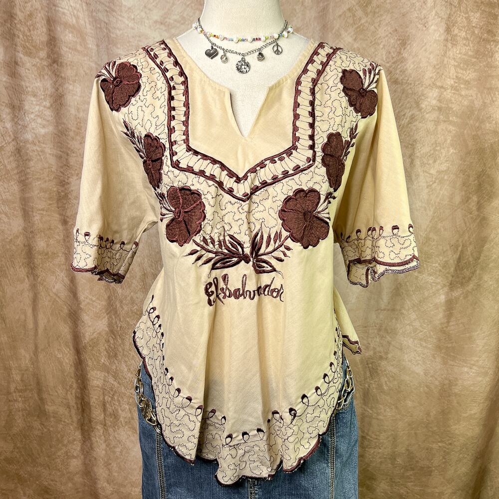 Vintage 70s Floral Boho Top Blouse Embroidered El Salvador Flowy Hippie Peasant